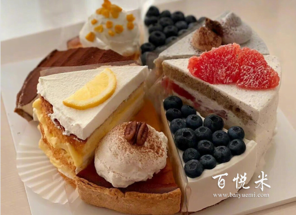 水果蛋糕上的水果可以放哪幾種？什么是水果蛋糕？